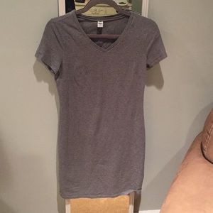 Only been worn once, clean, and not damaged.